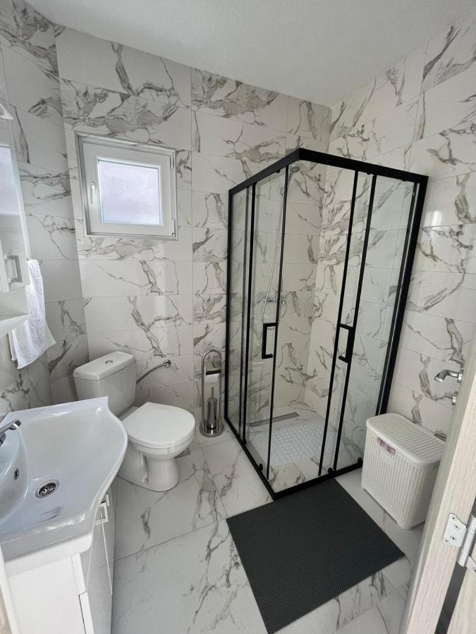 Knezevic Apartman Подгорица Экстерьер фото
