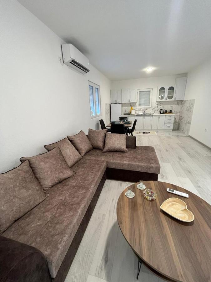 Knezevic Apartman Подгорица Экстерьер фото