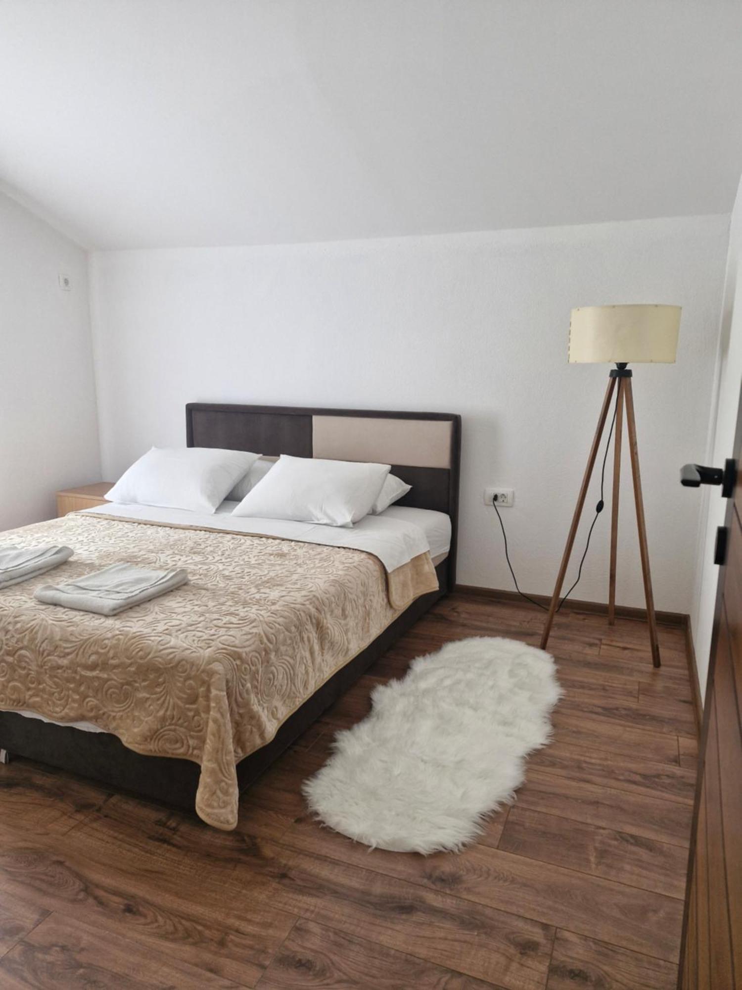 Knezevic Apartman Подгорица Экстерьер фото