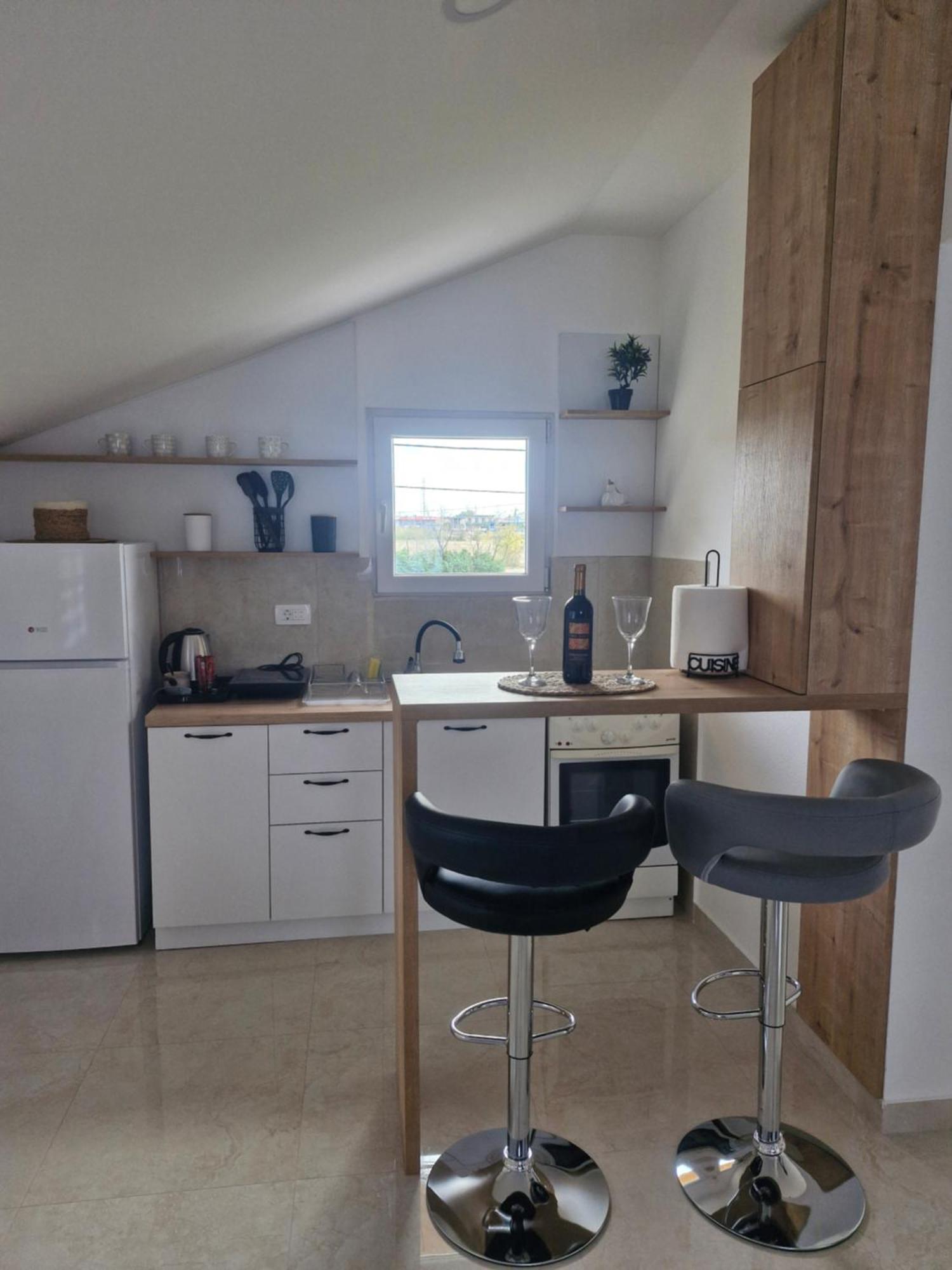 Knezevic Apartman Подгорица Экстерьер фото